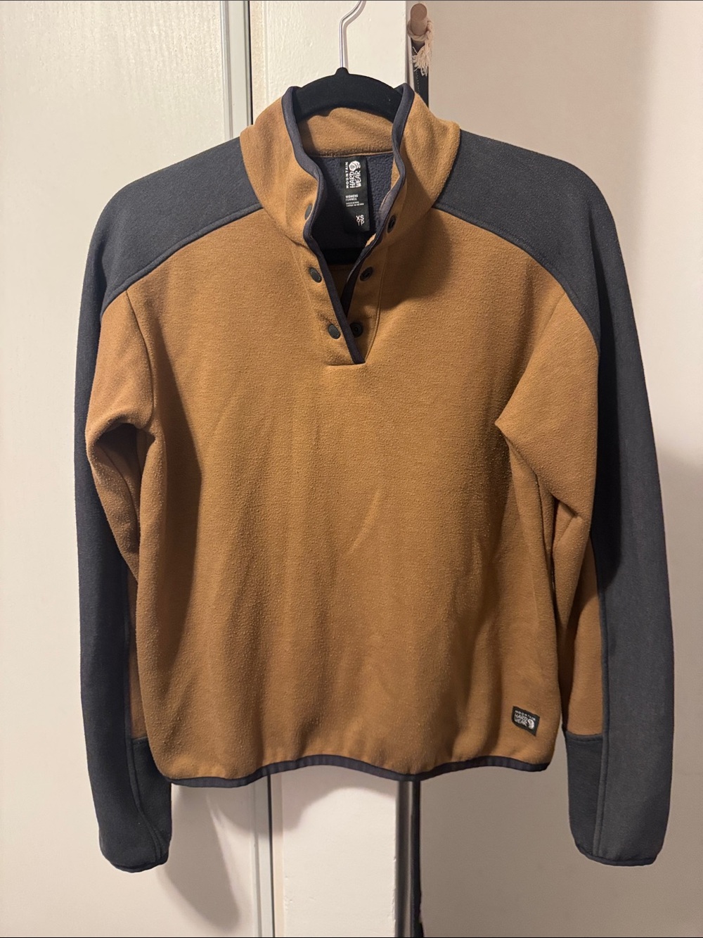Mountain Hardwear Two-Tone Zip Fleece Sweater - Brown & Charcoal